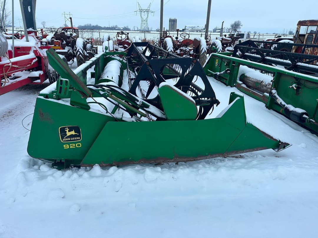 Image of John Deere 920 Primary image