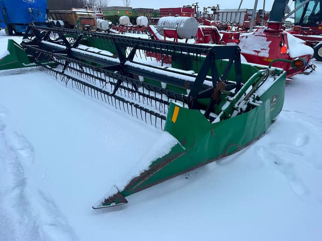 Image of John Deere 920 equipment image 2