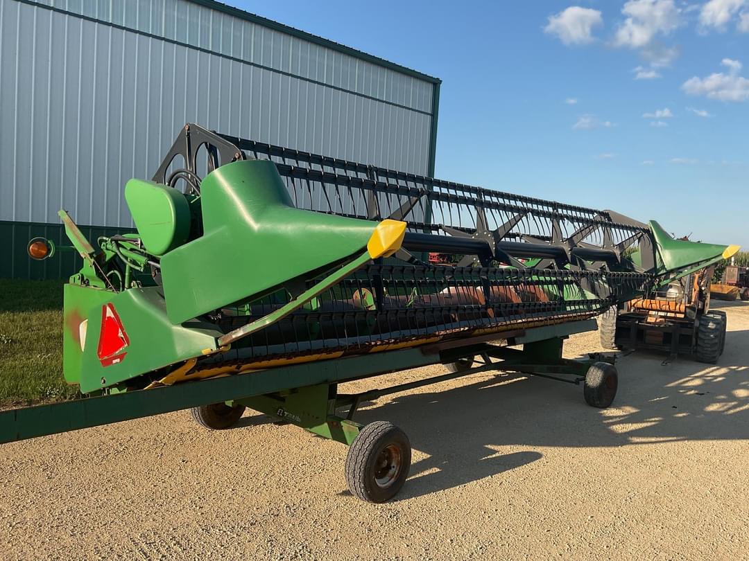 Image of John Deere 920 Primary image