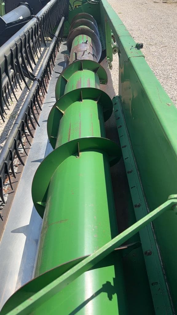 Image of John Deere 920 equipment image 3
