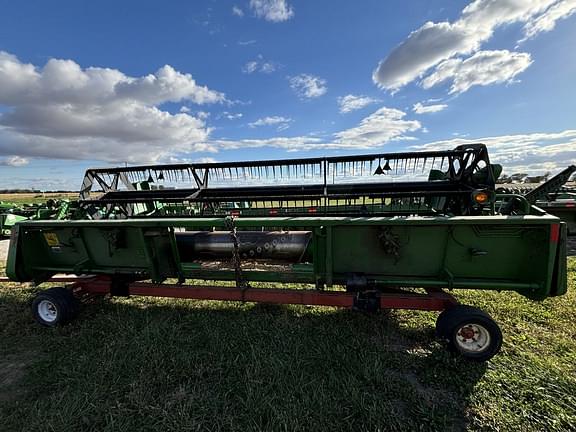 Image of John Deere 920 equipment image 1