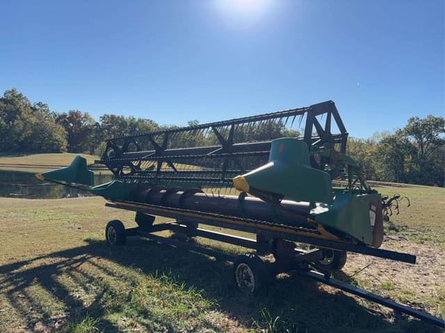 Image of John Deere 920 equipment image 2