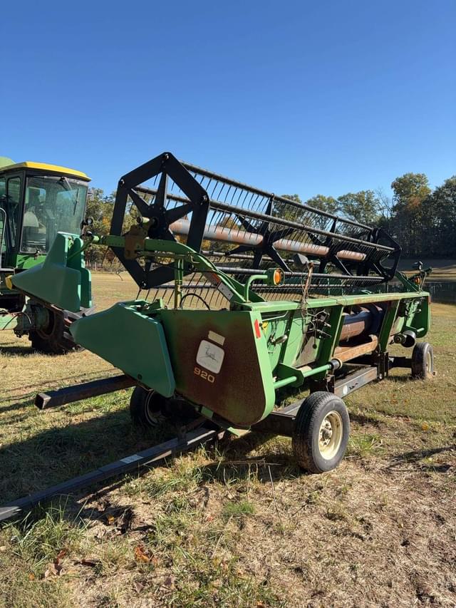 Image of John Deere 920 equipment image 4