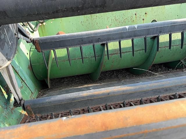 Image of John Deere 920 equipment image 3