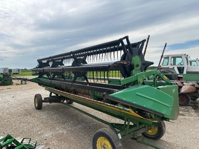 Image of John Deere 920 equipment image 1