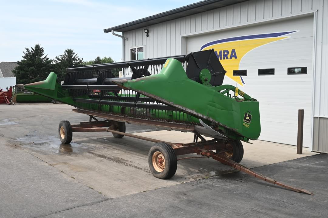 Image of John Deere 920 Primary image