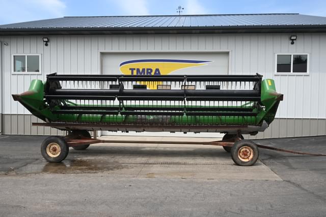Image of John Deere 920 equipment image 1