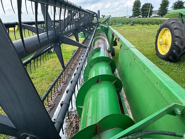 Image of John Deere 920 equipment image 4