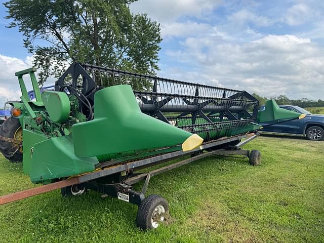 Image of John Deere 920 equipment image 1