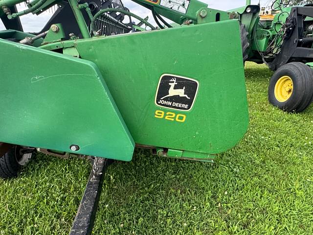 Image of John Deere 920 equipment image 2