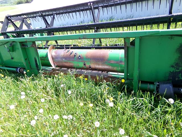 Image of John Deere 920 equipment image 1