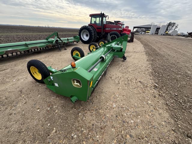 Image of John Deere 520 equipment image 3
