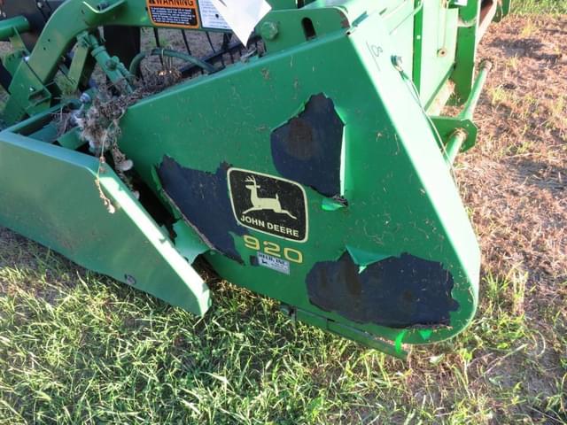 Image of John Deere 920 equipment image 2