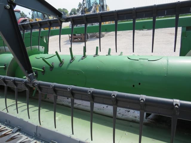 Image of John Deere 920 equipment image 3