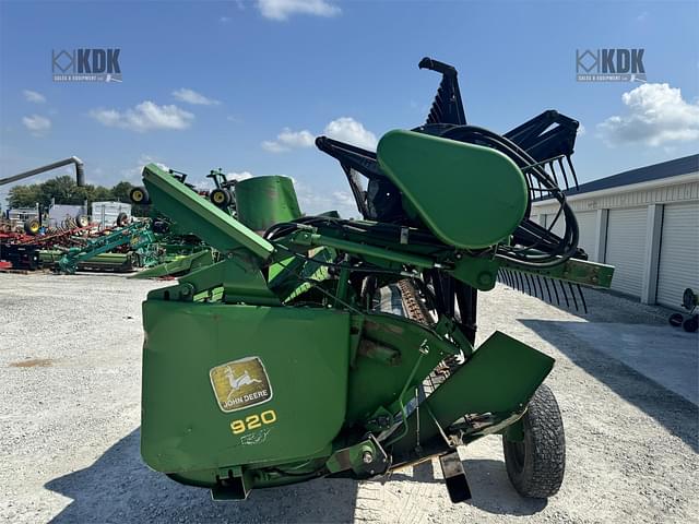 Image of John Deere 920 equipment image 3