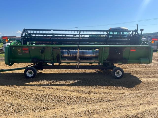 Image of John Deere 920 equipment image 1