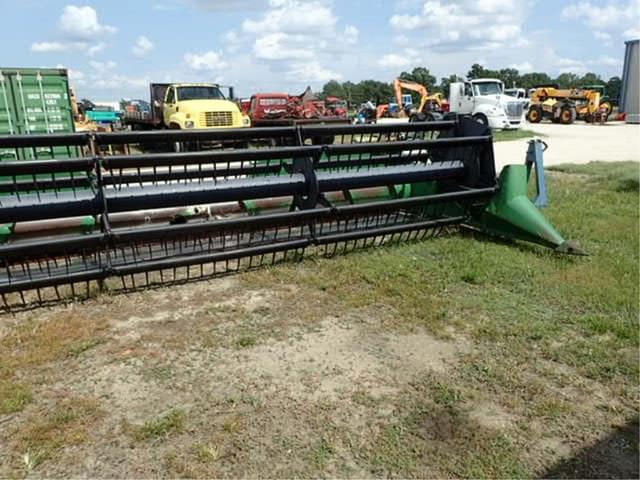 Image of John Deere 920 equipment image 2