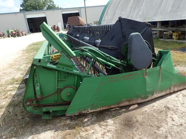 Image of John Deere 920 equipment image 1