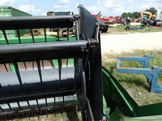 Image of John Deere 920 equipment image 4