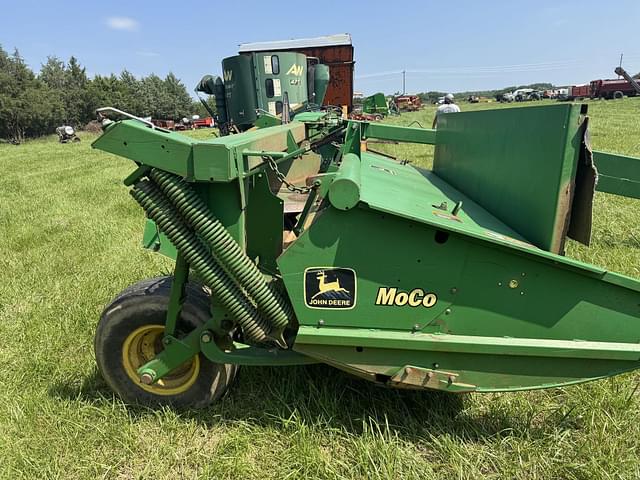 Image of John Deere 920 equipment image 1