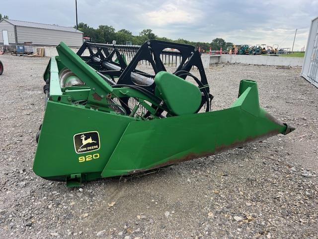 Image of John Deere 920 equipment image 4
