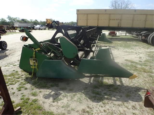 Image of John Deere 920 equipment image 4