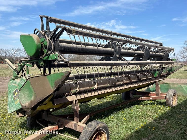 Image of John Deere 920 Primary image