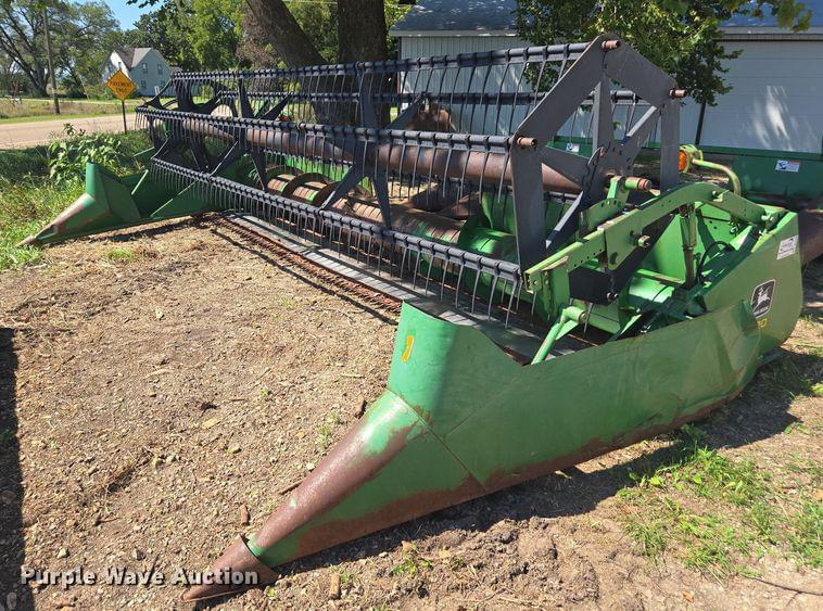 Image of John Deere 920 Primary image
