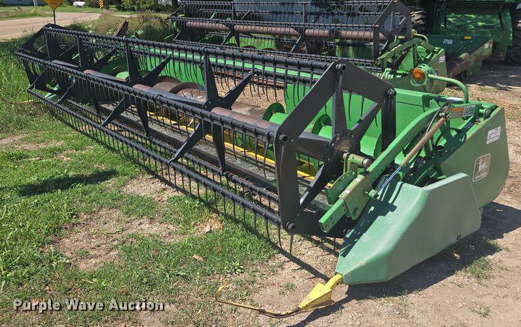 Image of John Deere 920 Primary image