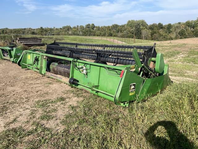 Image of John Deere 920 equipment image 2