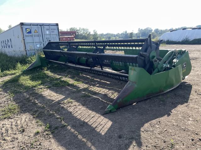 Image of John Deere 920 equipment image 1