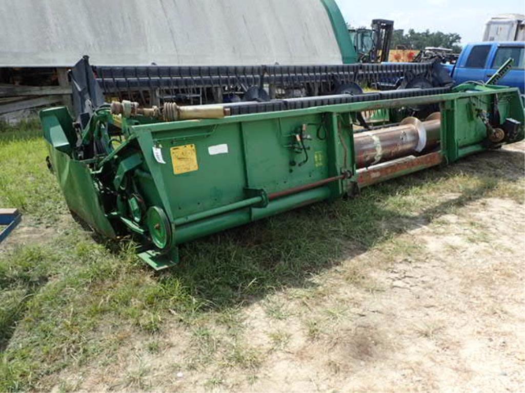 Image of John Deere 920 Primary image