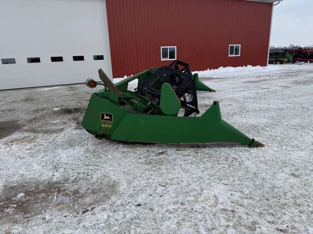 Image of John Deere 920 equipment image 2