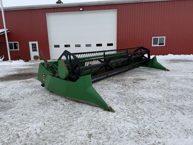 Image of John Deere 920 equipment image 1