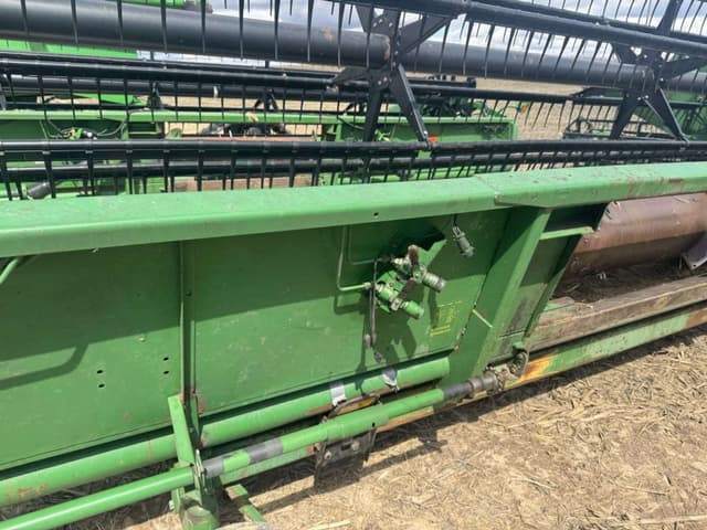 Image of John Deere 920 equipment image 2