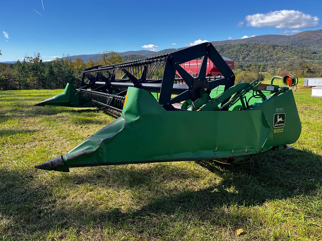 Image of John Deere 920 Primary image