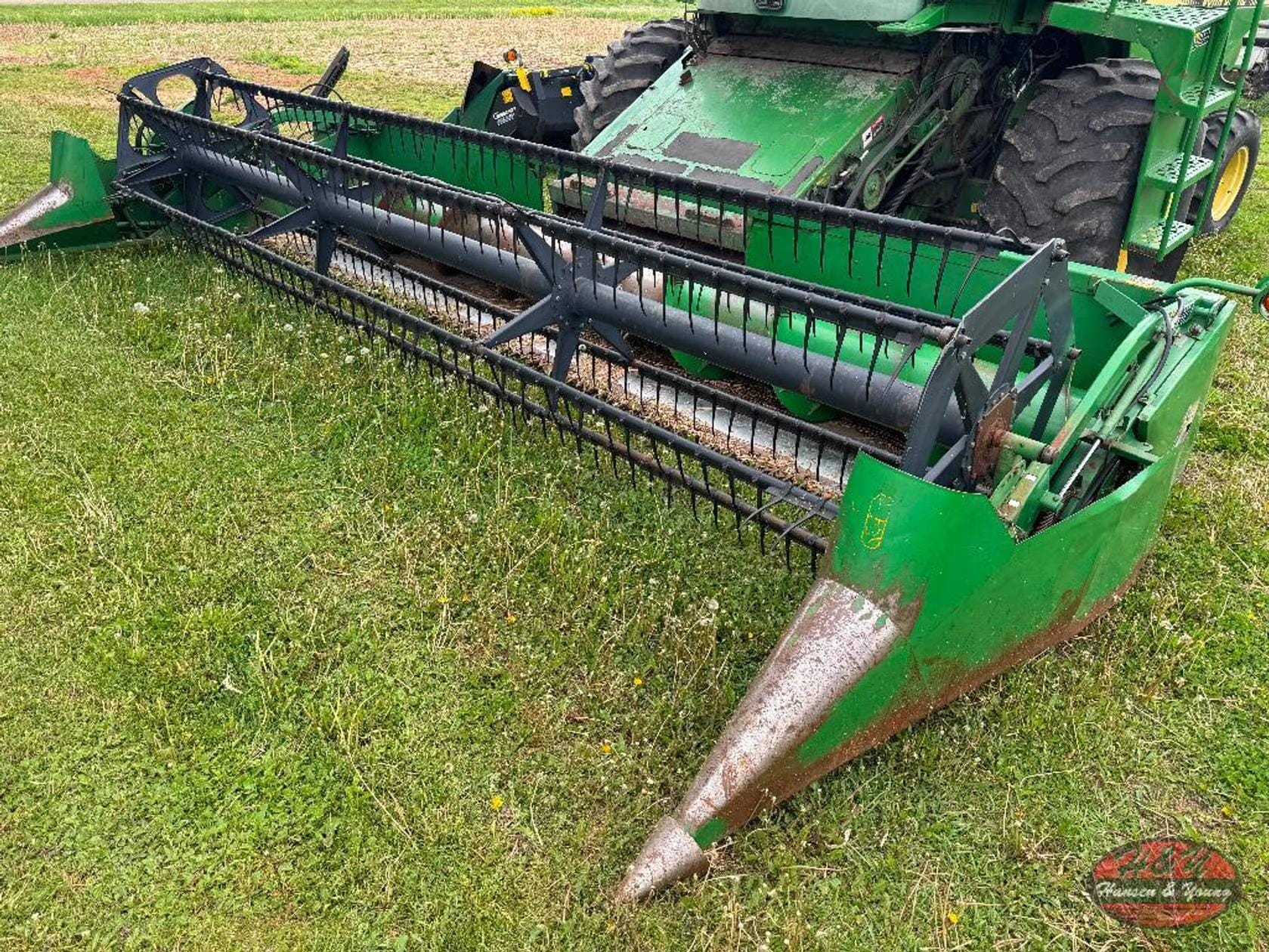 John Deere 920 Equipment Image0