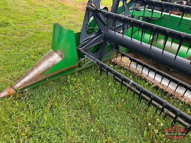 Image of John Deere 920 equipment image 2