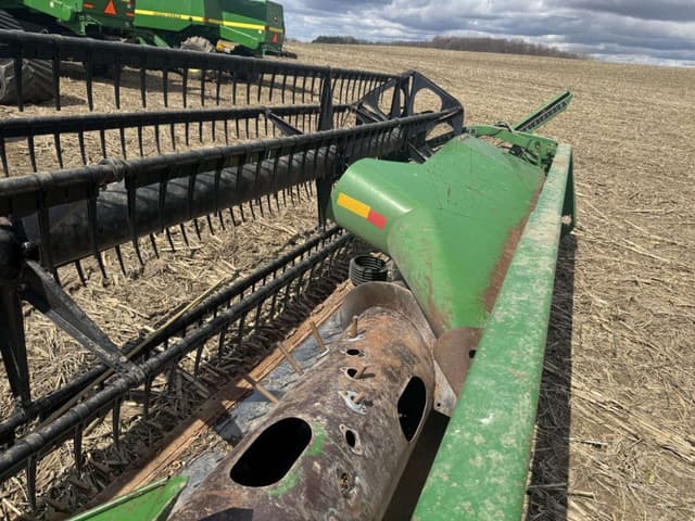 Image of John Deere 920 equipment image 3