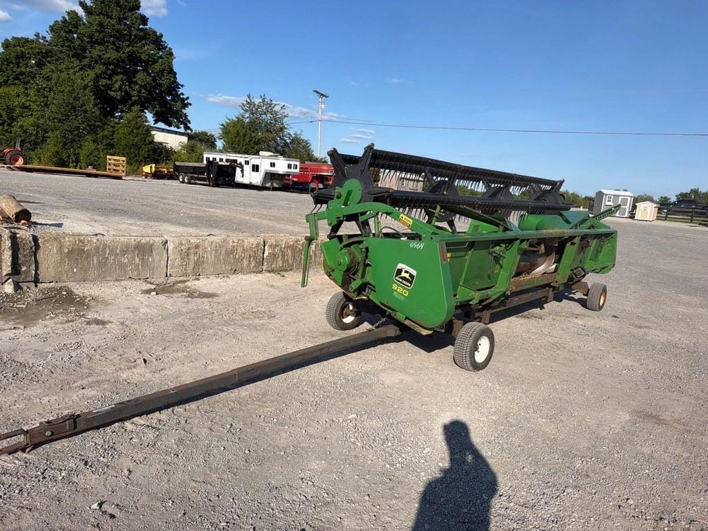 John Deere 920 Equipment Image0