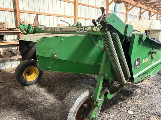 Image of John Deere 920 equipment image 1