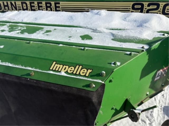 Image of John Deere 920 equipment image 2