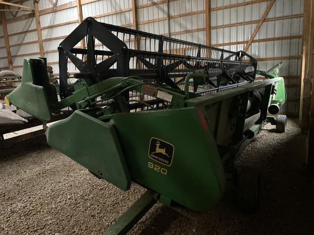 Image of John Deere 920 equipment image 2