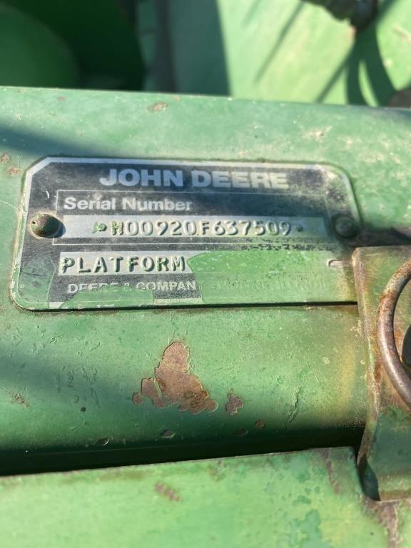 Image of John Deere 920 equipment image 1