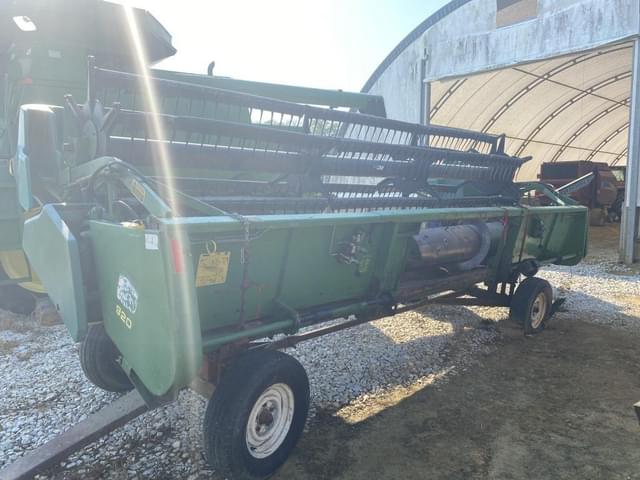 Image of John Deere 920 equipment image 3