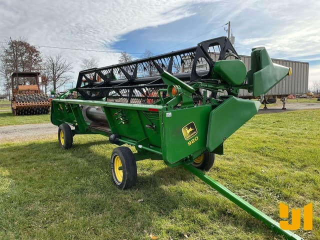 Image of John Deere 920 equipment image 3