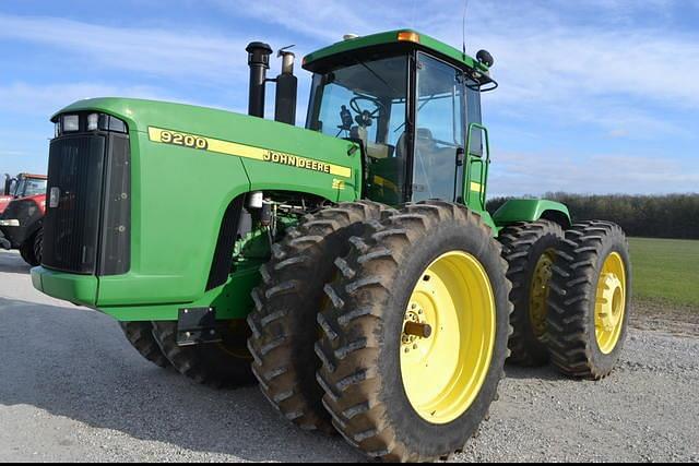 Image of John Deere 9200 equipment image 1