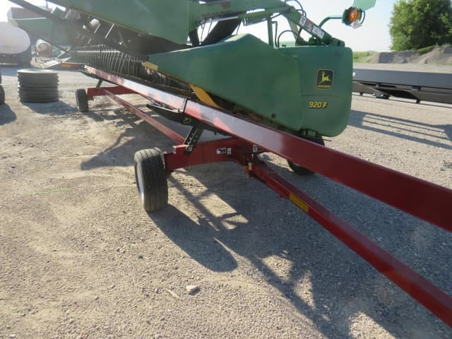 Image of John Deere 920F equipment image 1