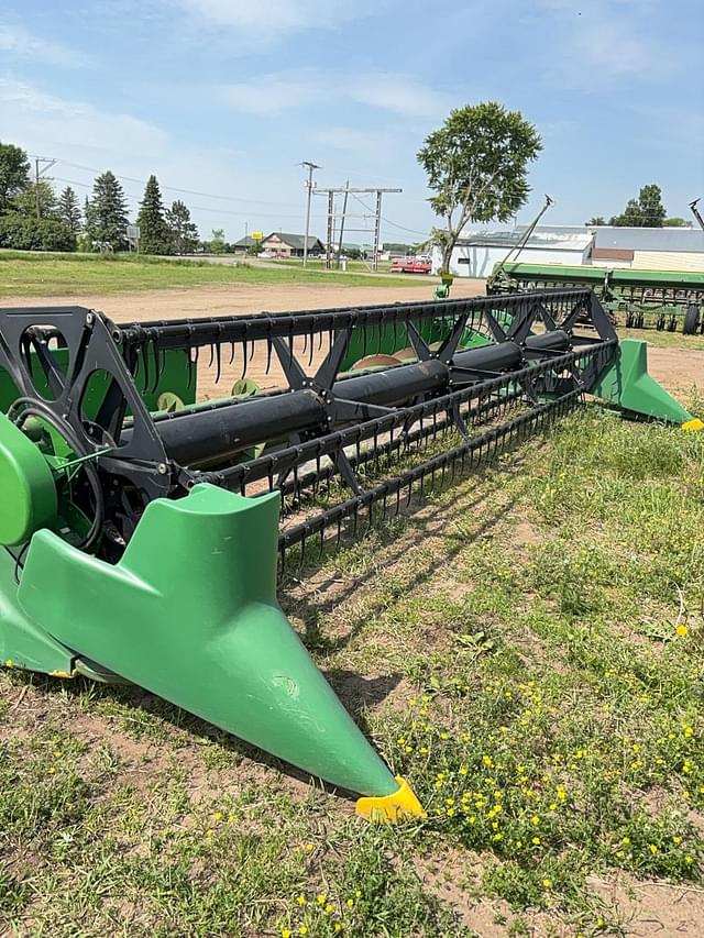 Image of John Deere 920F equipment image 1