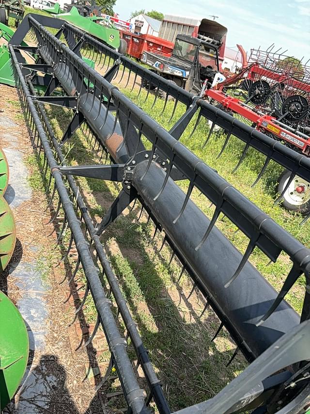 Image of John Deere 920F equipment image 4